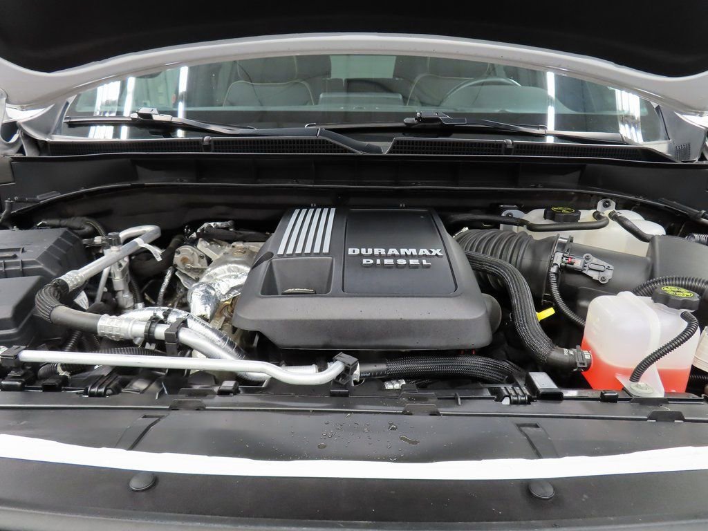 Used 2024 GMC Yukon XL SLT w/ SLT Premium Package image 28