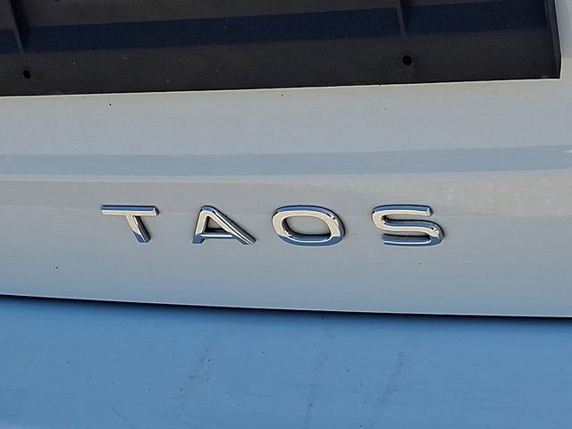 Used 2024 Volkswagen Taos SE FWD image 33