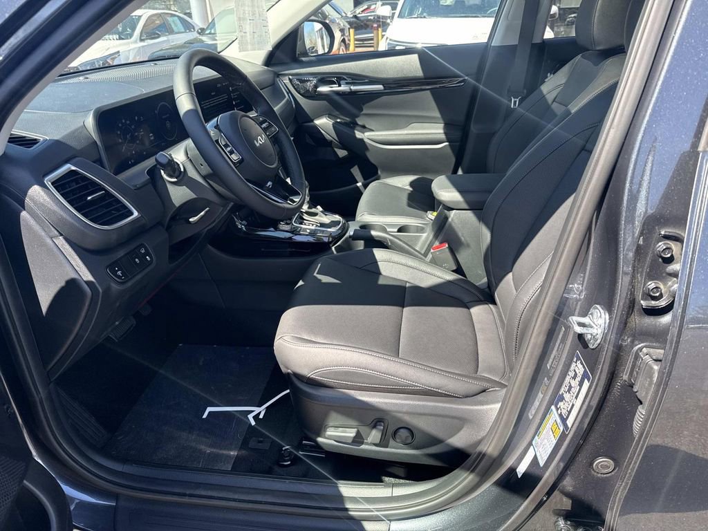 New 2026 Kia Seltos EX w/ EX Sunroof Package AWD/4WD image 8