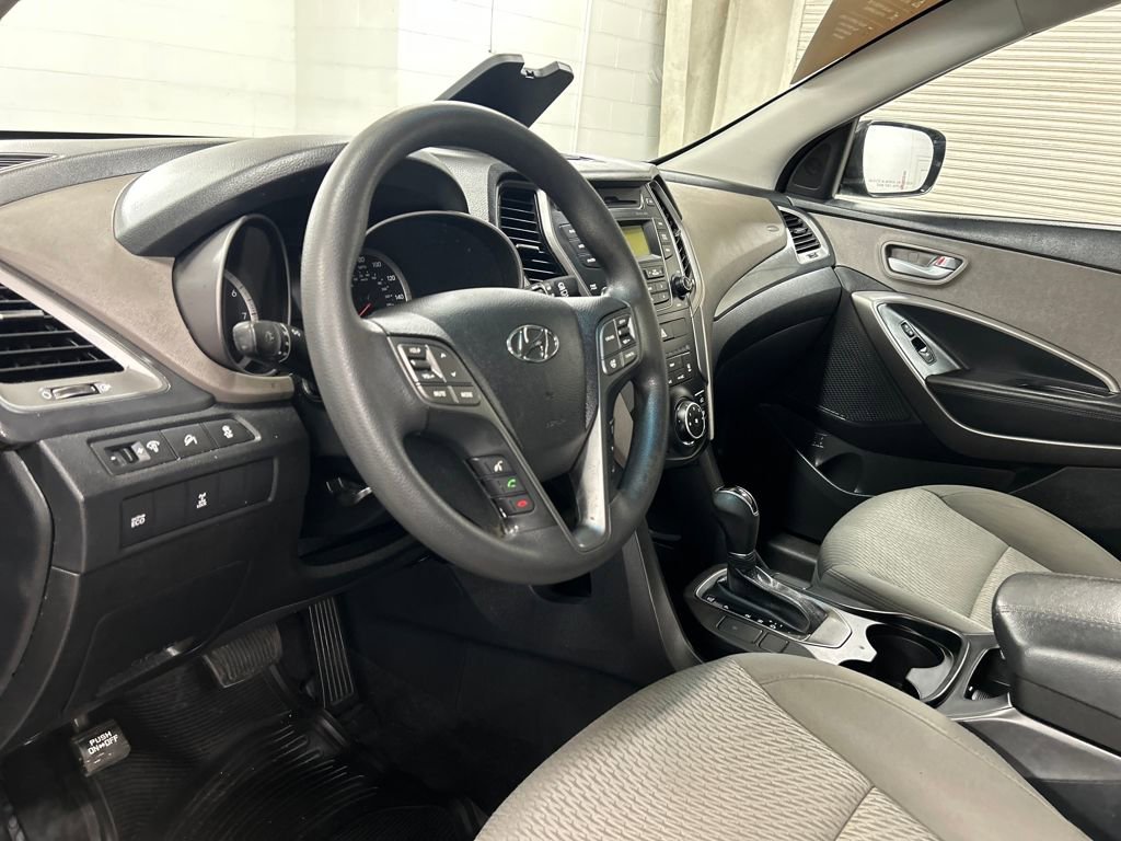 Used 2016 Hyundai Santa Fe Sport image 4