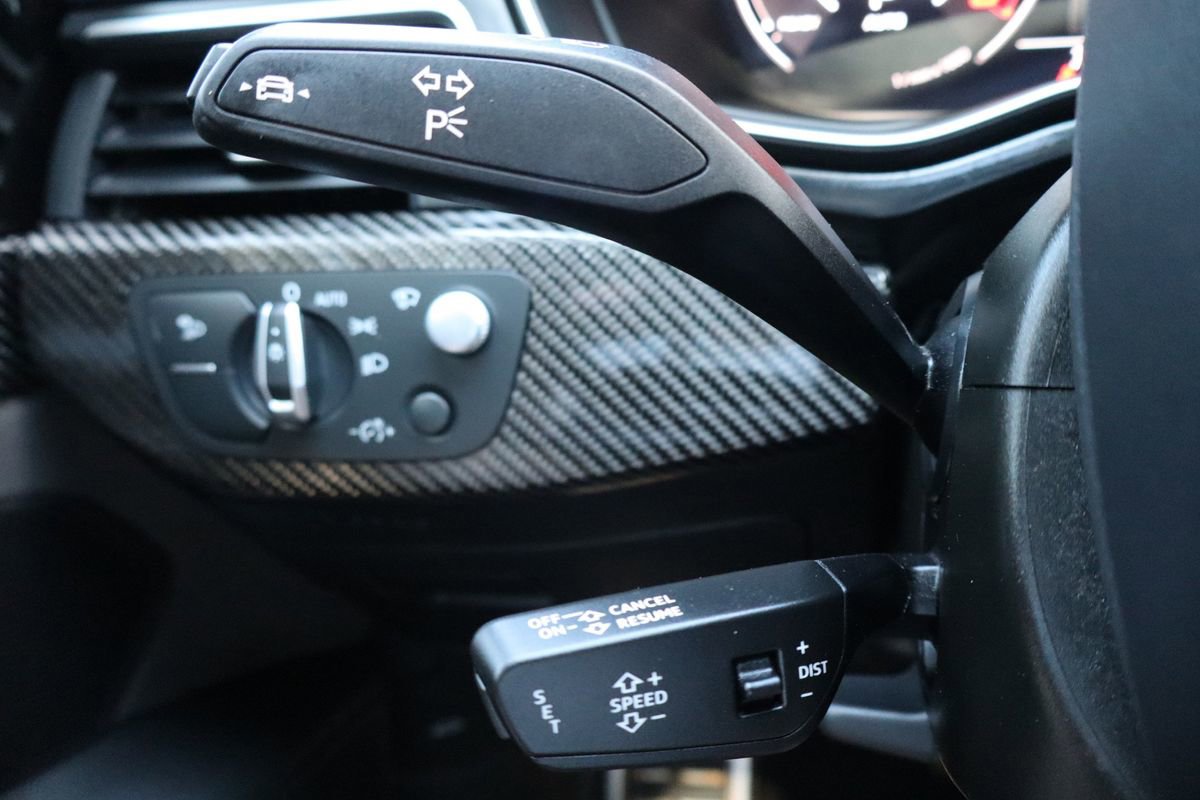 Used 2021 Audi RS 5 TFSI quattro Tiptronic w/ Black Optic Carbon Package image 32