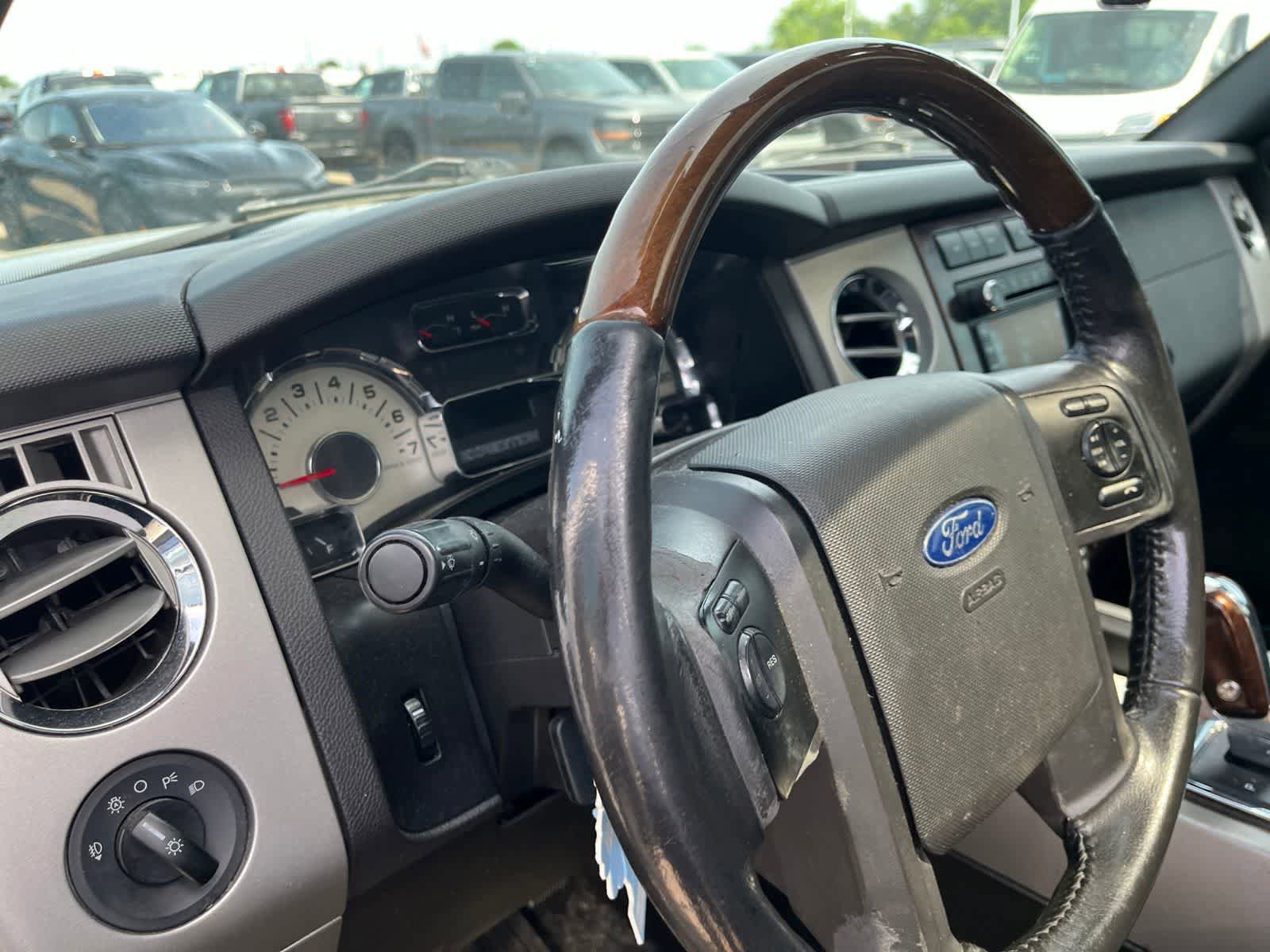 Used 2010 Ford Expedition EL Limited AWD/4WD image 27