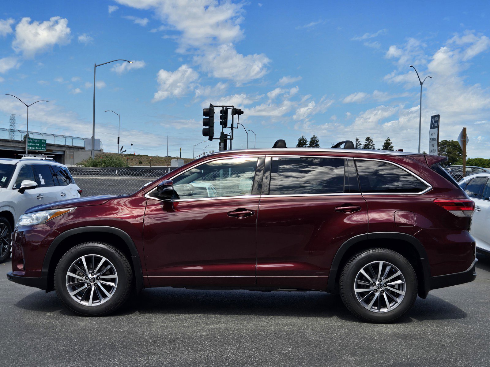 Used 2018 Toyota Highlander XLE image 7