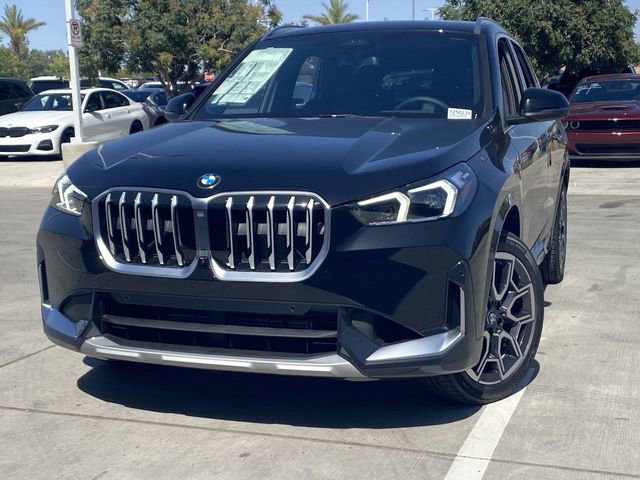 Used 2025 BMW X1 xDrive28i w/ Technology Package image 3