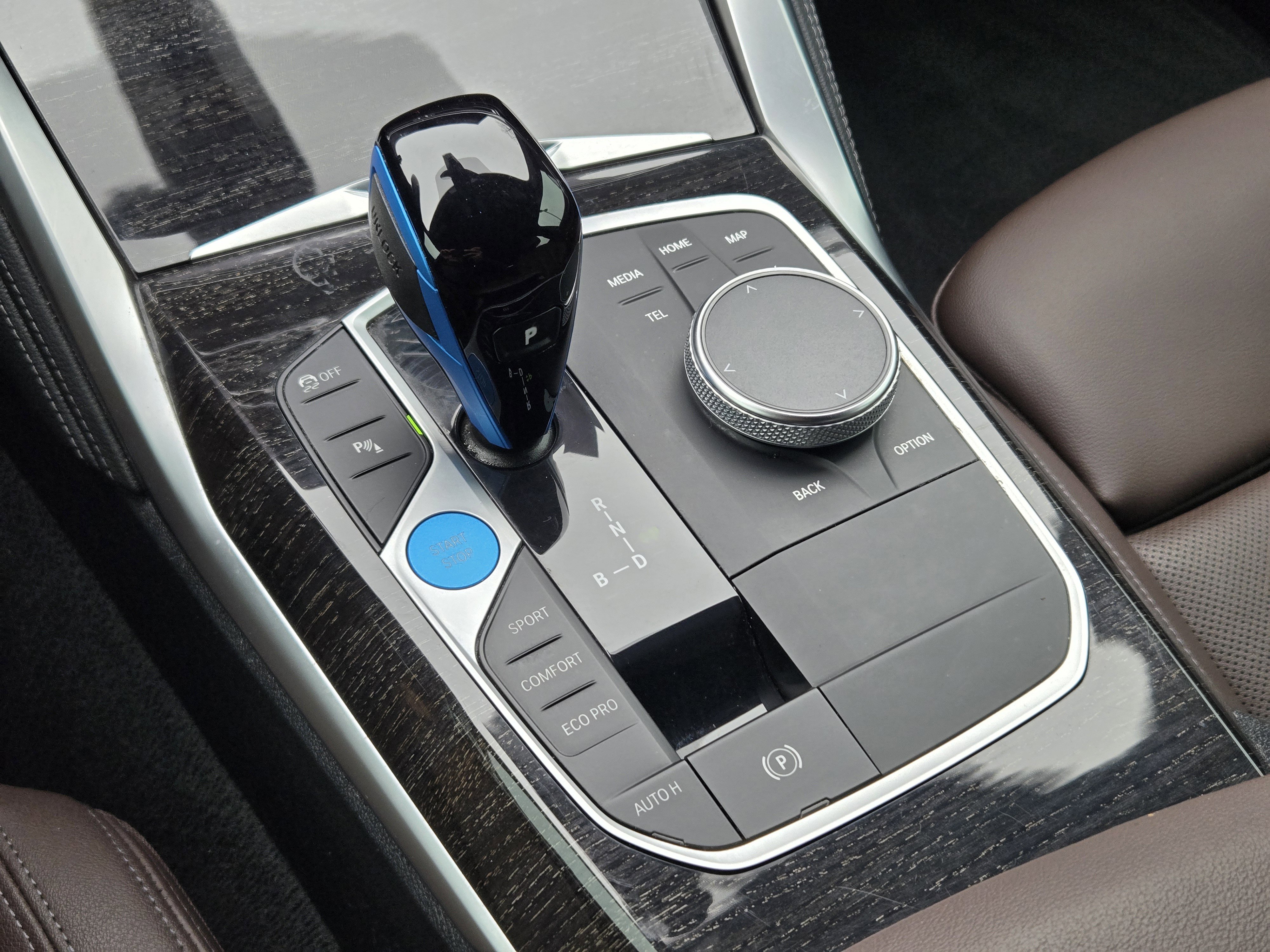 Used 2023 BMW i4 eDrive40 w/ M Sport Package image 25