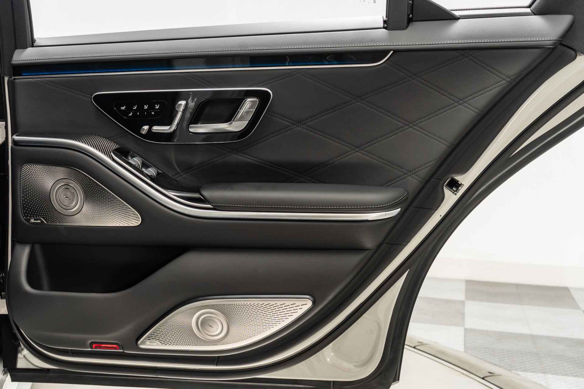 Used 2025 Mercedes-Benz S 63 AMG S image 45