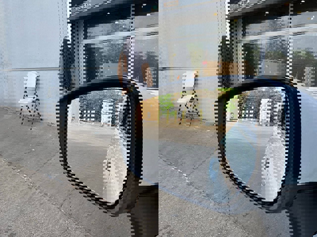 Used 2025 Nissan Versa SV image 18