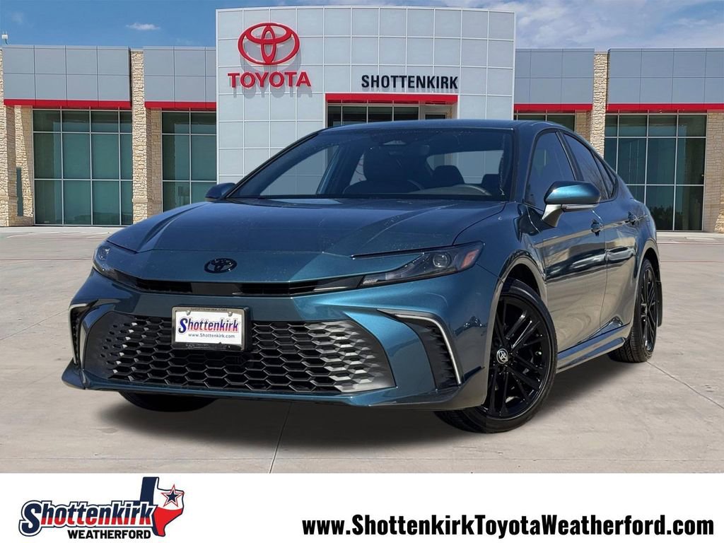 Used 2026 Toyota Camry SE w/ Convenience Package