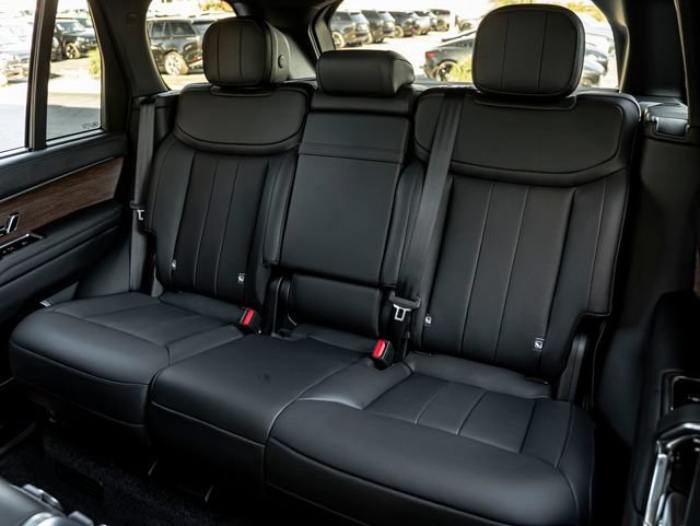 Certified 2024 Land Rover Range Rover SE AWD/4WD image 28