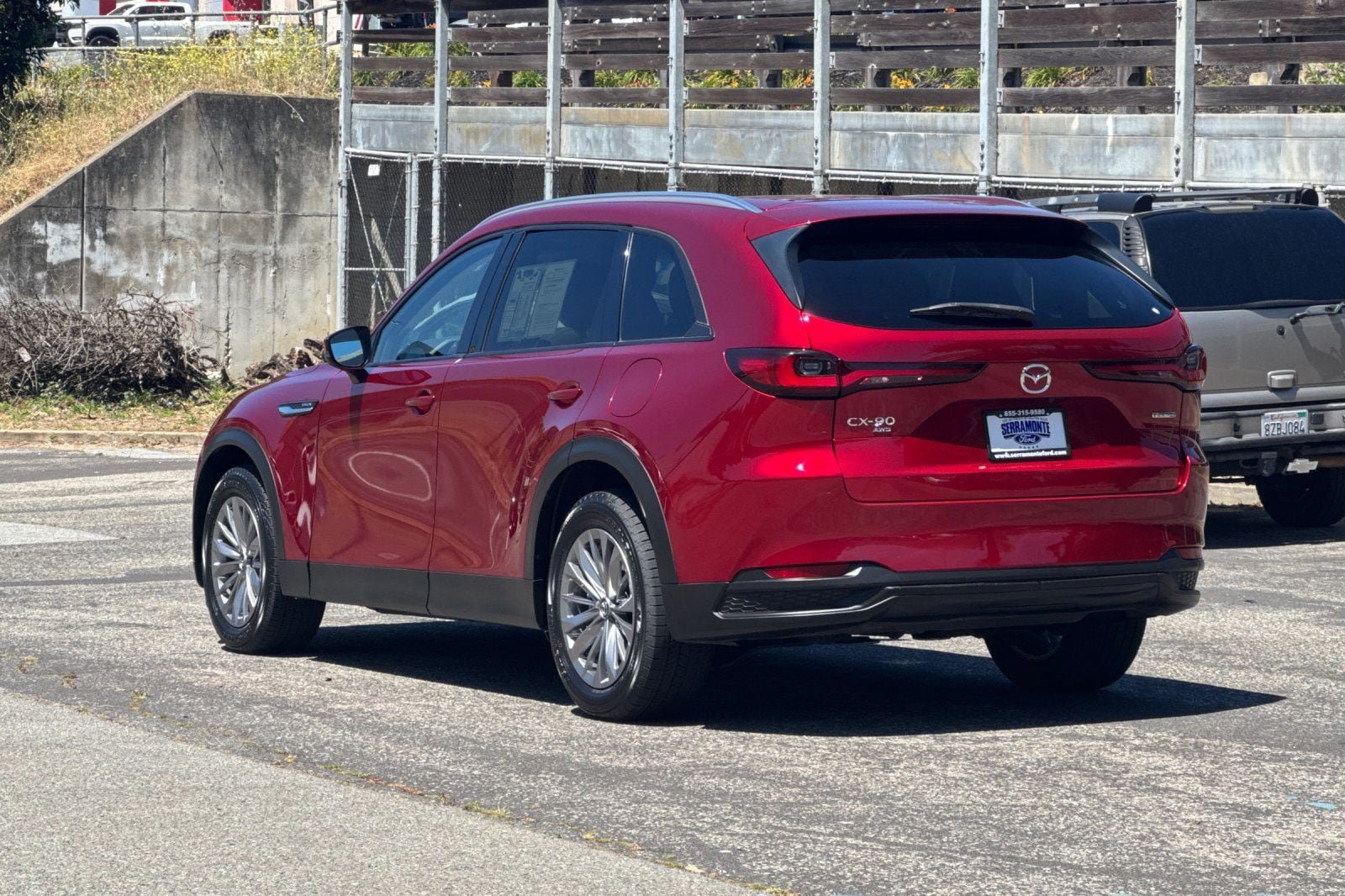 Used 2024 MAZDA CX-90 Plug-In Hybrid w/ Preferred AWD/4WD image 7