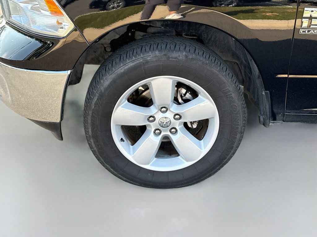 Used 2024 RAM 1500 Classic SLT AWD/4WD image 31