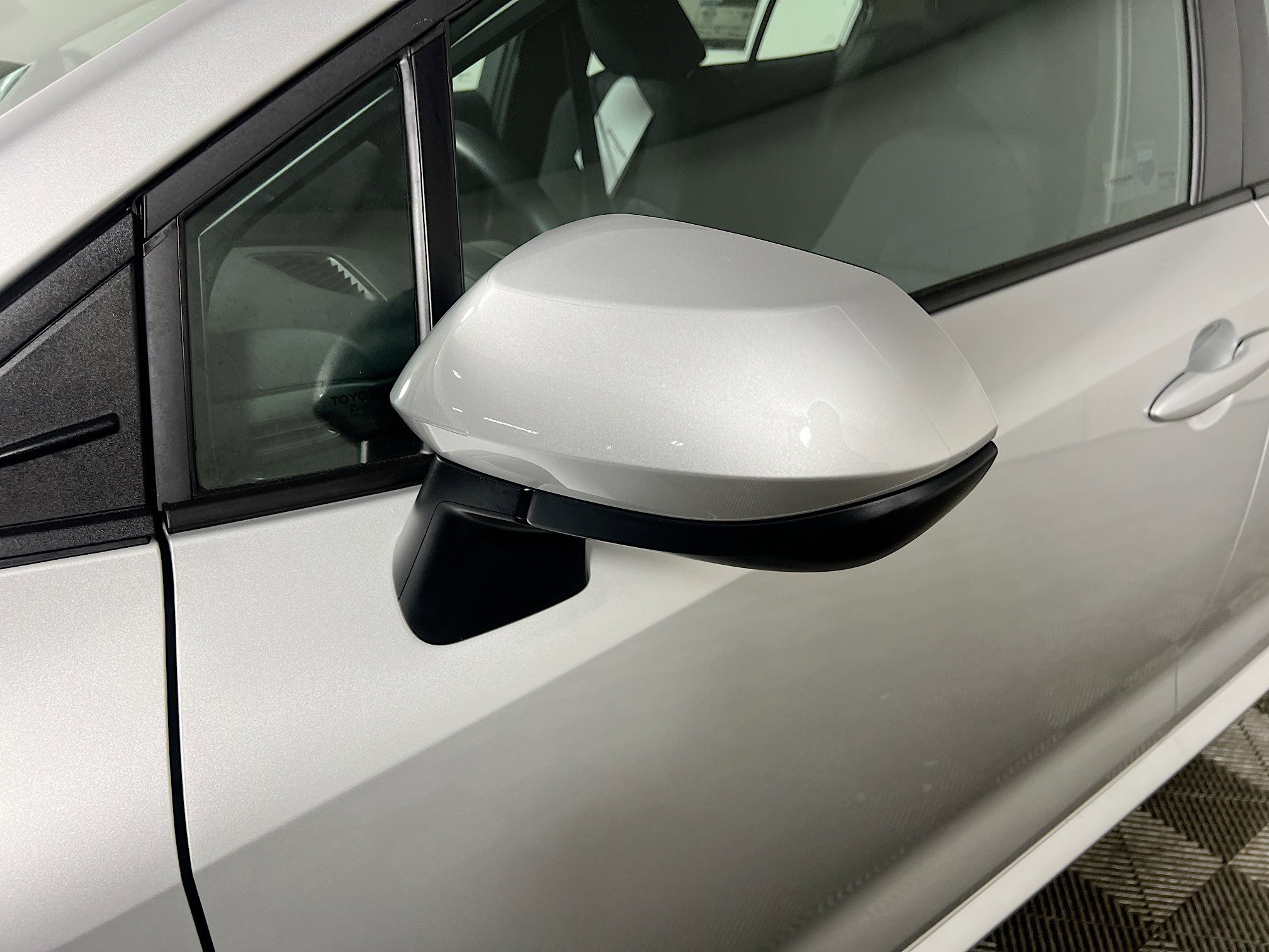 Used 2025 Toyota Corolla LE image 13