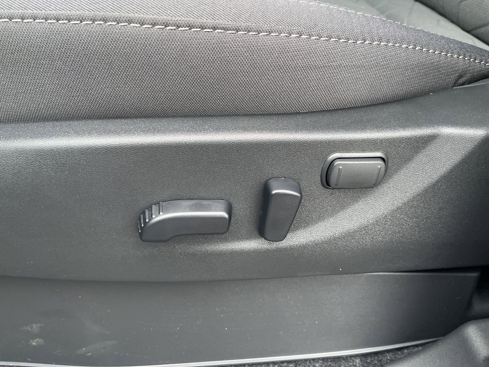 New 2026 Nissan Frontier SV w/ SV Convenience Package image 18