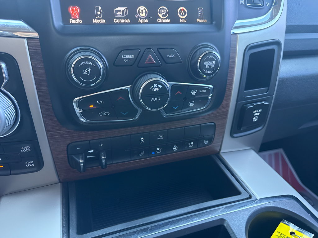 Used 2014 RAM 1500 Laramie w/ Convenience Group AWD/4WD image 21