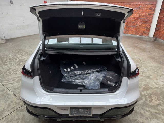 New 2026 BMW i7 xDrive60 w/ Executive Package image 28