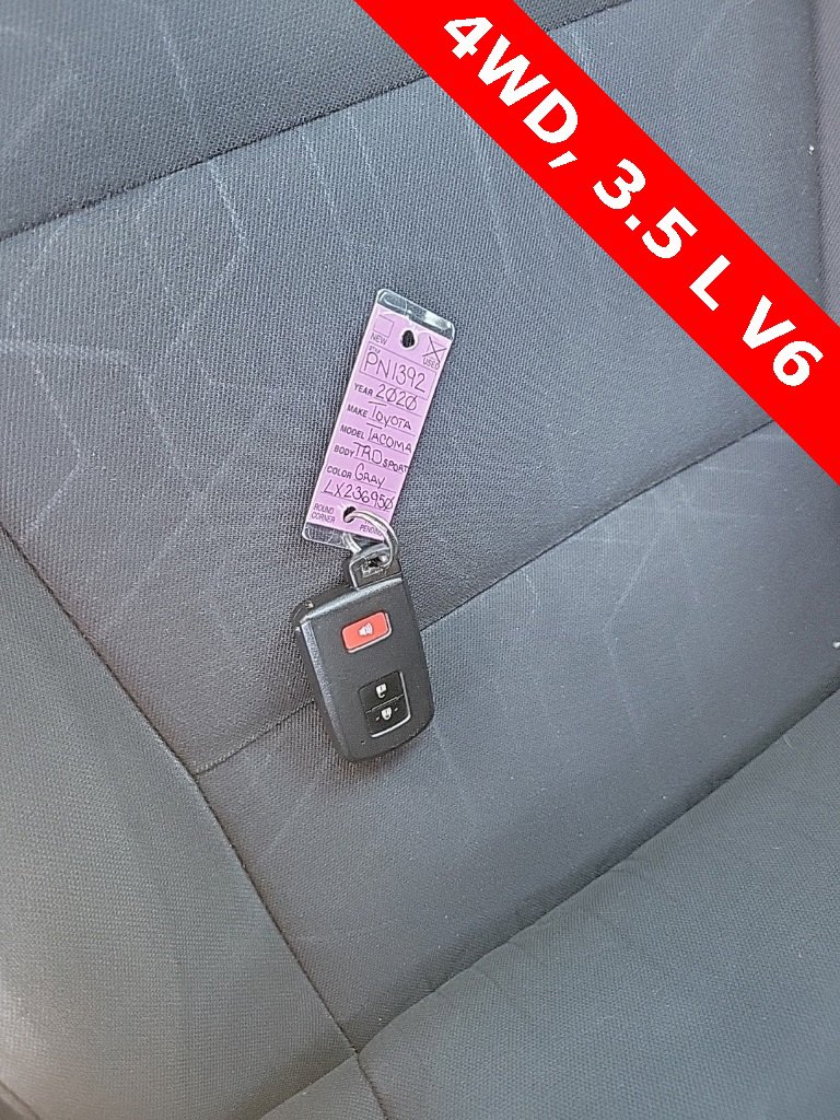 Used 2020 Toyota Tacoma TRD Sport image 19