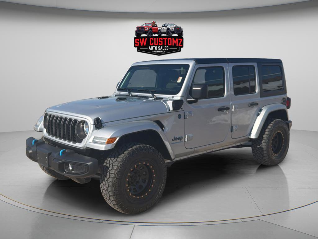Used 2024 Jeep Wrangler Unlimited w/ Convenience Group AWD/4WD image 3