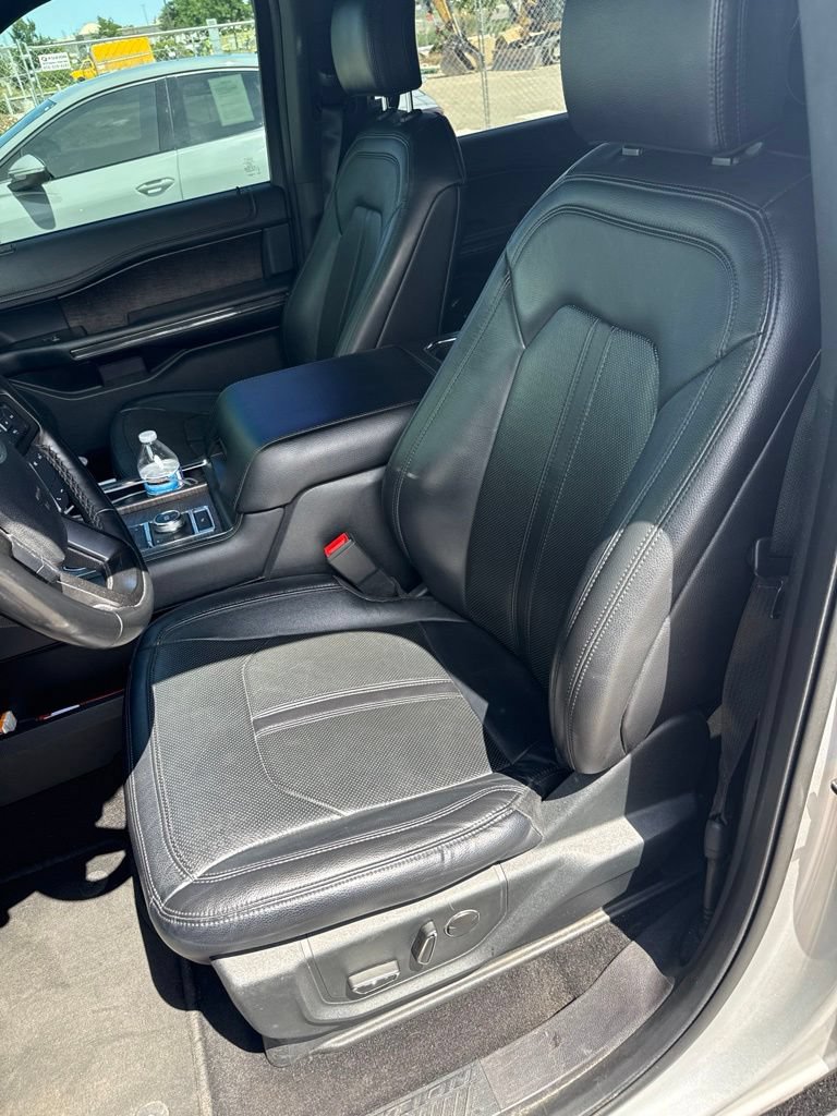 Used 2019 Ford Expedition Limited AWD/4WD image 6