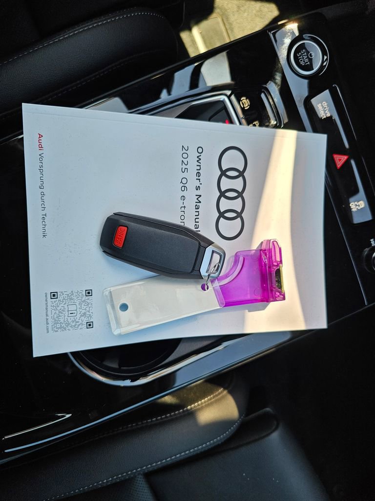 Used 2025 Audi Q6 e-tron Prestige w/ Black Warm Weather Package AWD/4WD image 5