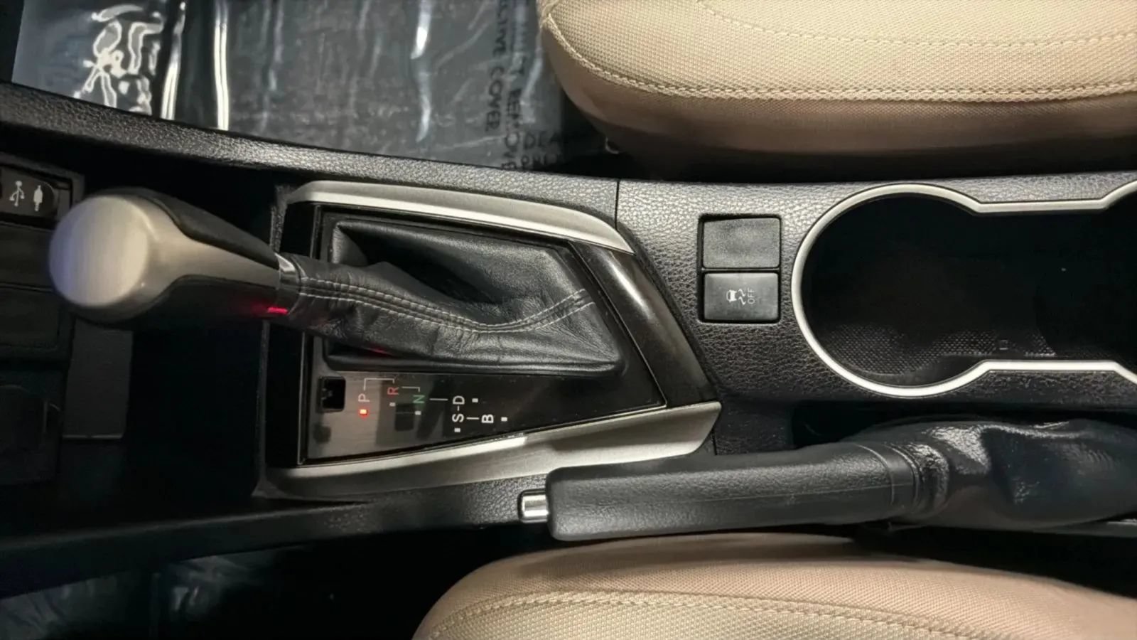 Used 2014 Toyota Corolla LE FWD image 12