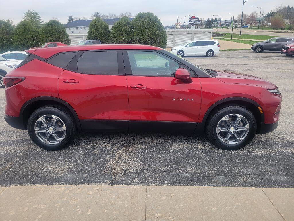 Used 2023 Chevrolet Blazer LT image 5
