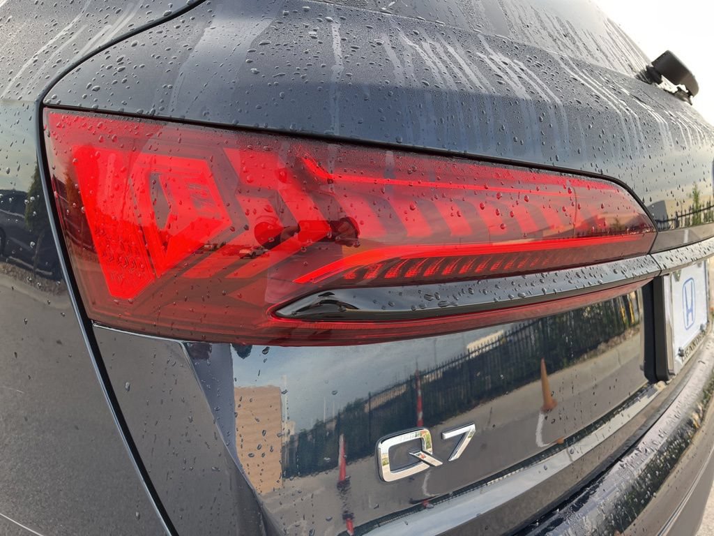 Used 2023 Audi Q7 2.0T Premium Plus AWD/4WD image 7