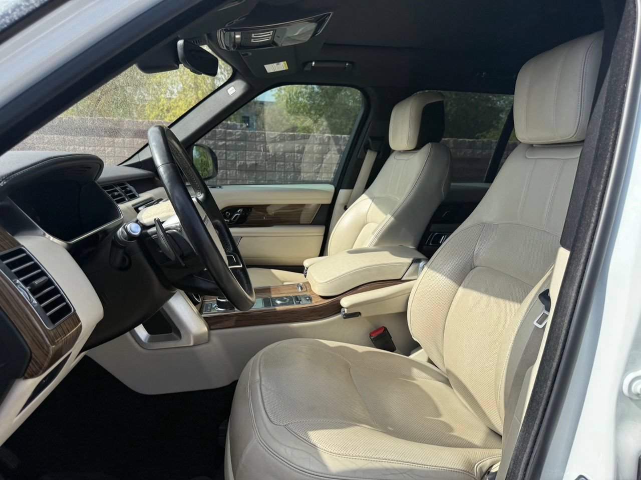 Used 2019 Land Rover Range Rover HSE AWD/4WD image 12