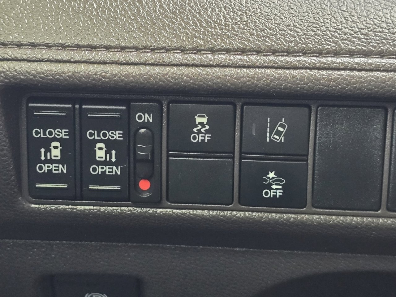 Used 2019 Honda Odyssey EX image 30