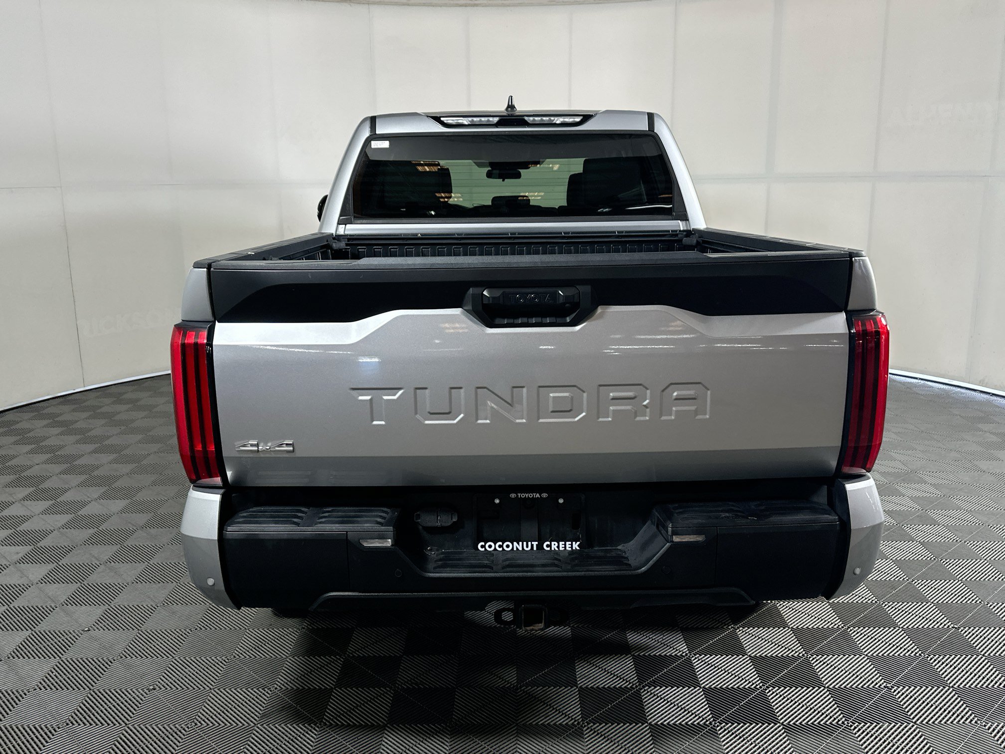 Used 2024 Toyota Tundra SR5 w/ SR5 Premium Package AWD/4WD image 4