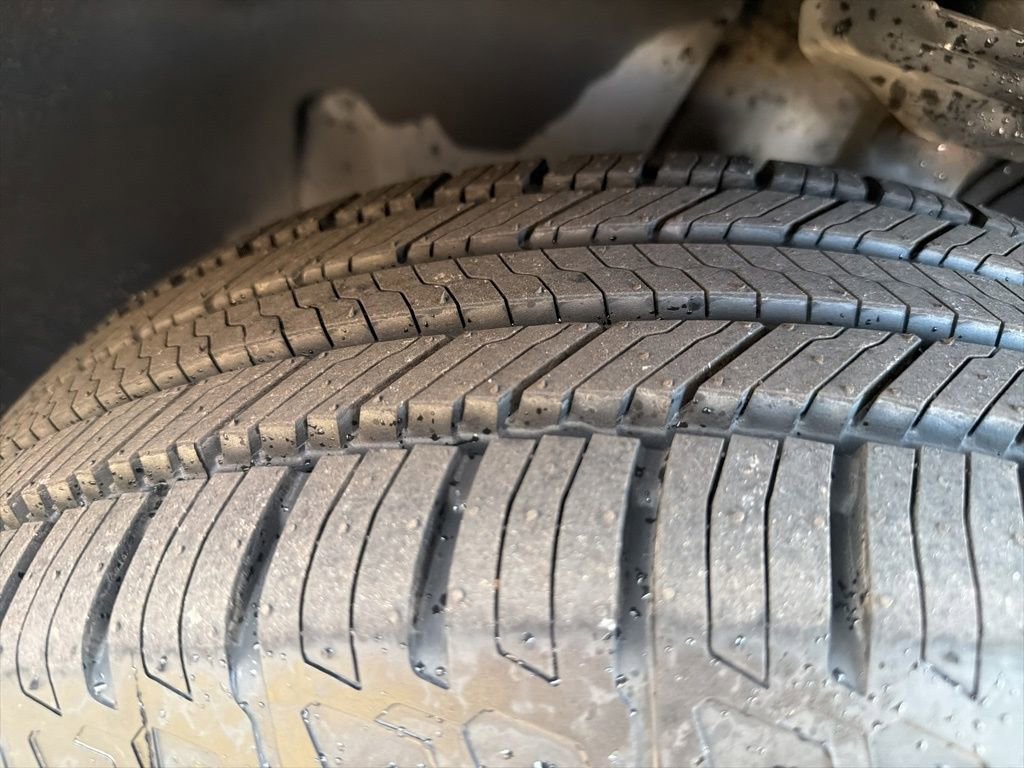 Used 2019 Volkswagen Atlas SE w/ Towing Package image 9