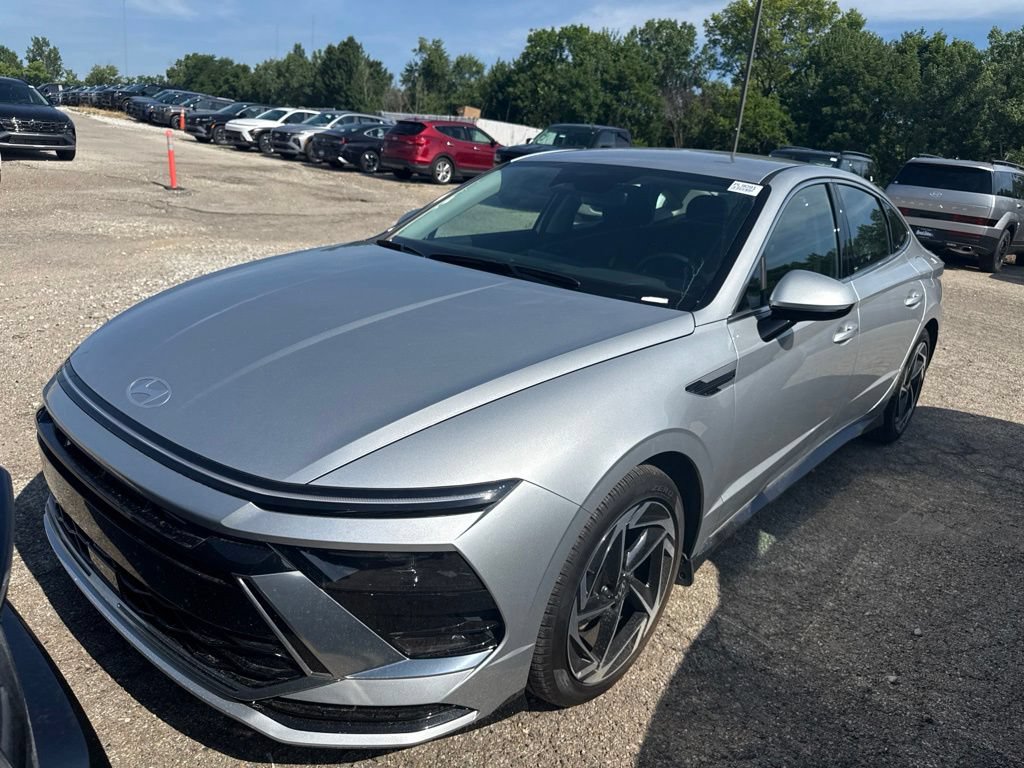 Certified 2026 Hyundai Sonata SEL AWD/4WD image 1
