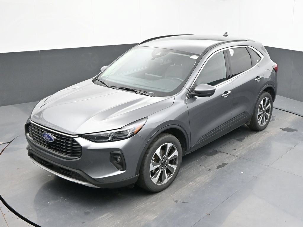 Used 2024 Ford Escape Platinum AWD/4WD image 17
