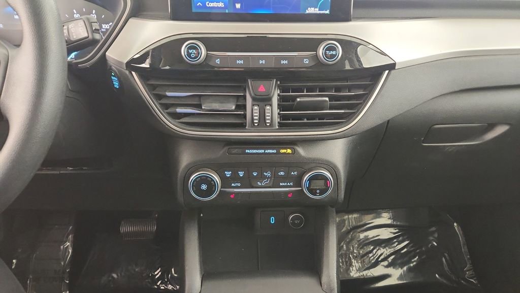 Used 2020 Ford Escape SE FWD image 15