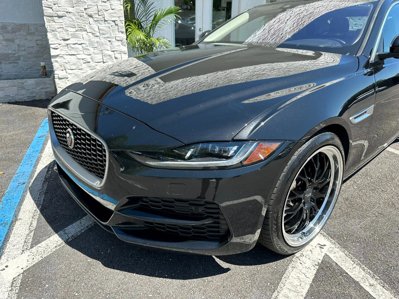 Used 2020 Jaguar XE S image 6