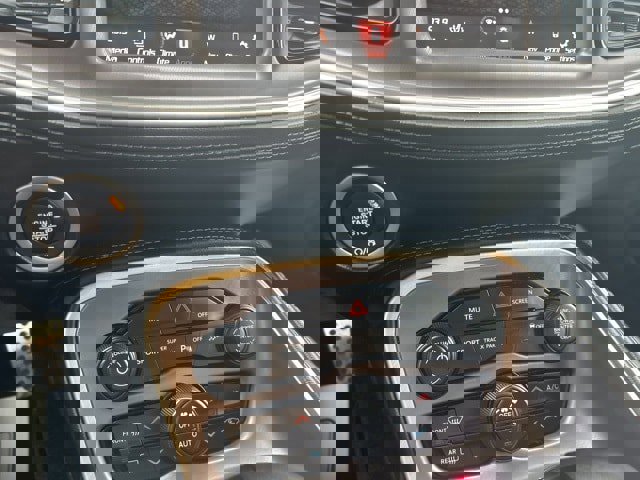 Used 2022 Dodge Challenger GT w/ Plus Package image 20