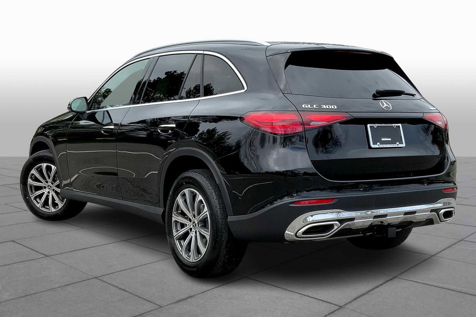Certified 2025 Mercedes-Benz GLC 300 4MATIC image 16