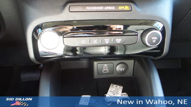 New 2025 Ford Escape SE image 34