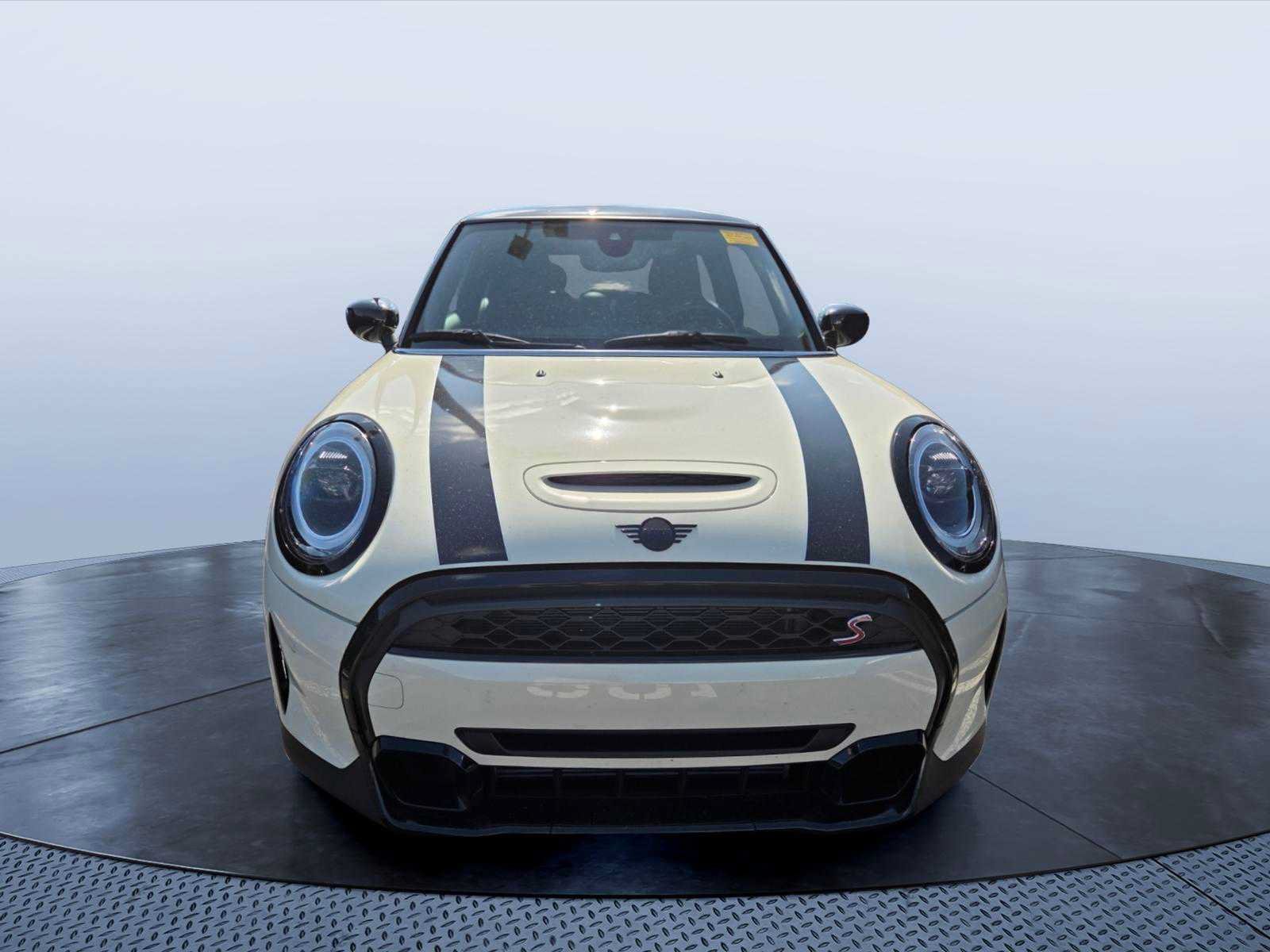 Used 2023 MINI Cooper S FWD image 2