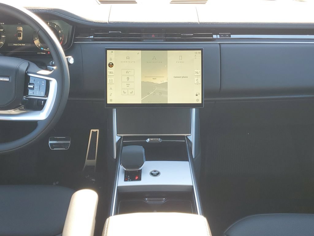 New 2026 Land Rover Range Rover Long Wheelbase SE AWD/4WD image 25