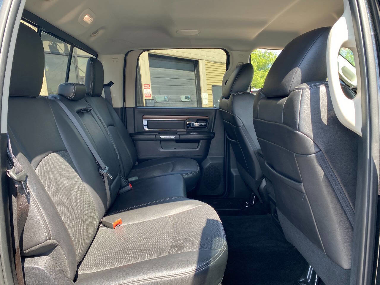 Used 2016 RAM 1500 Laramie AWD/4WD image 26