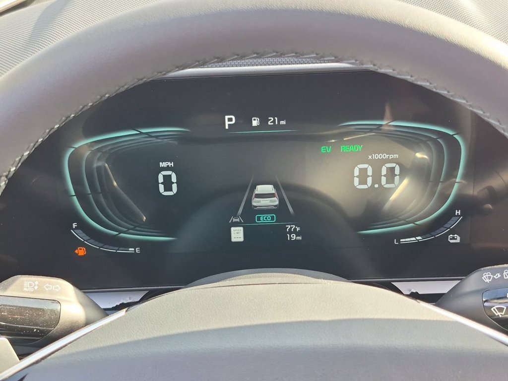 New 2026 Kia Niro EX FWD image 12
