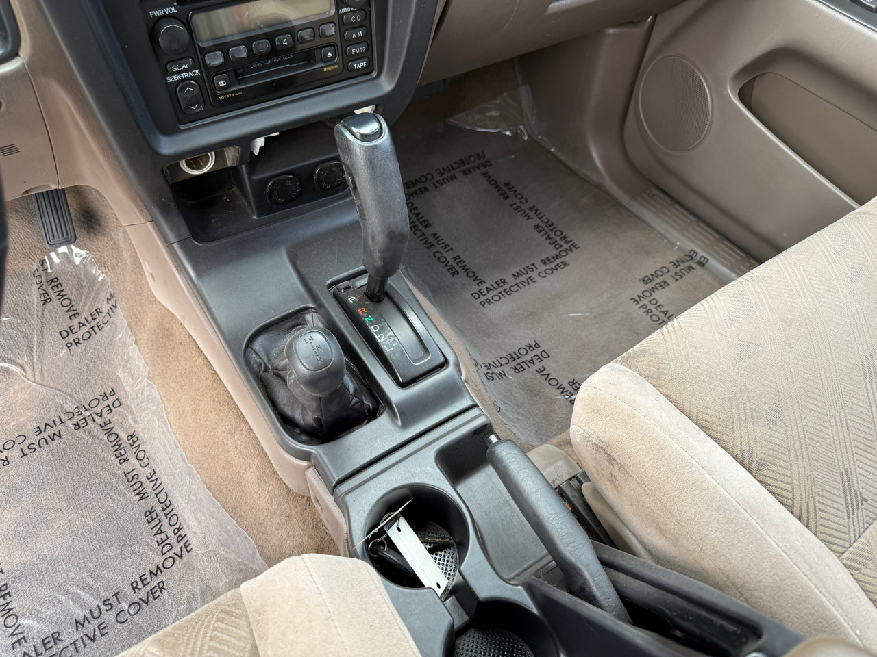 Used 2001 Toyota 4Runner SR5 image 18