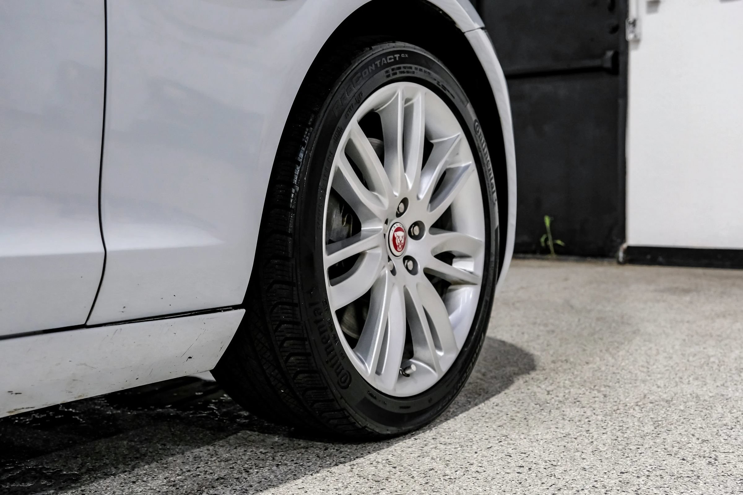 Used 2018 Jaguar XF Portfolio RWD image 68