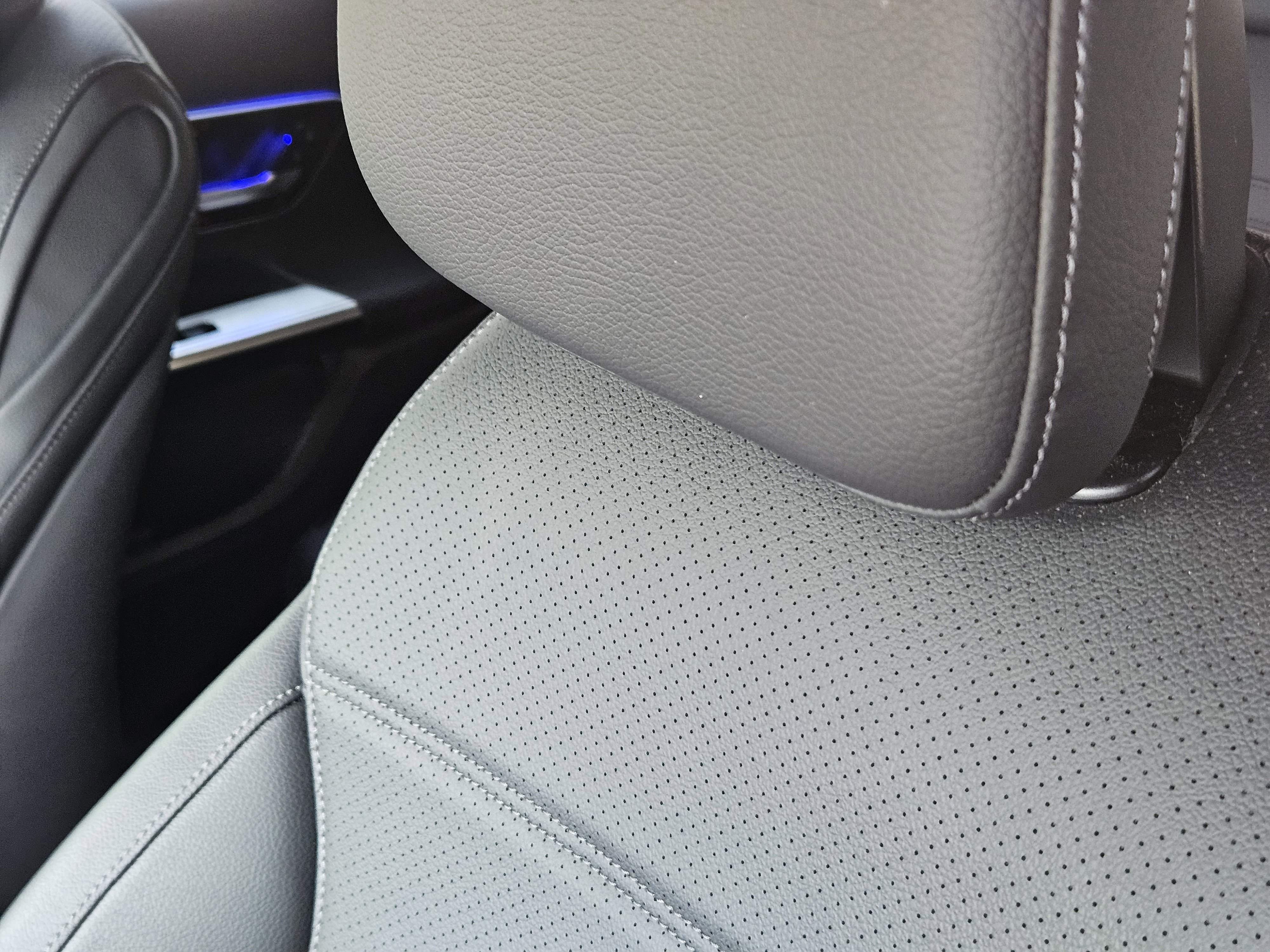 Certified 2025 Mercedes-Benz GLC 300 4MATIC image 11