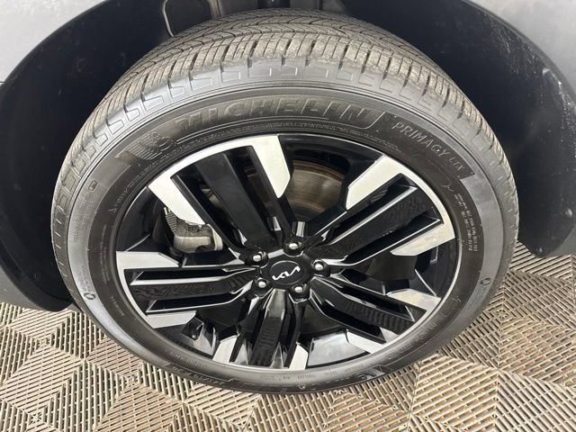 Certified 2024 Kia Telluride SX w/ Towing Package AWD/4WD image 30