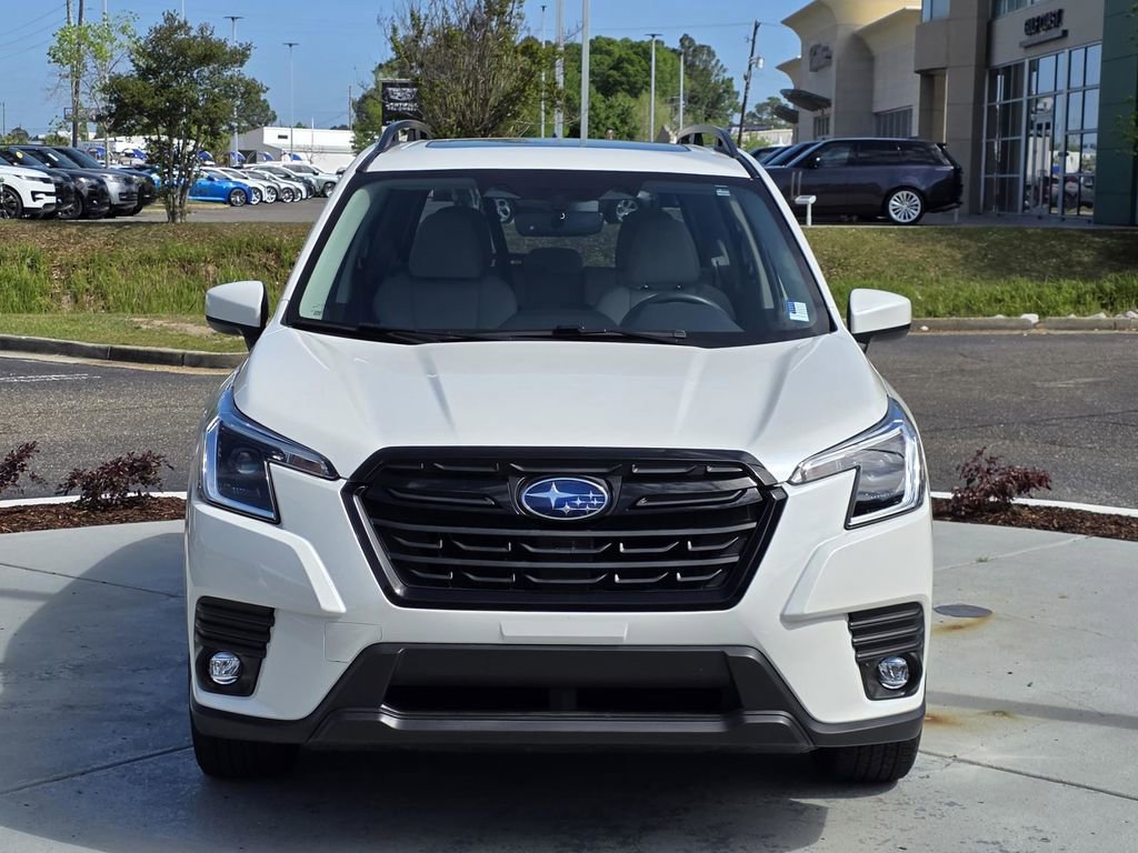 Used 2024 Subaru Forester Premium image 2