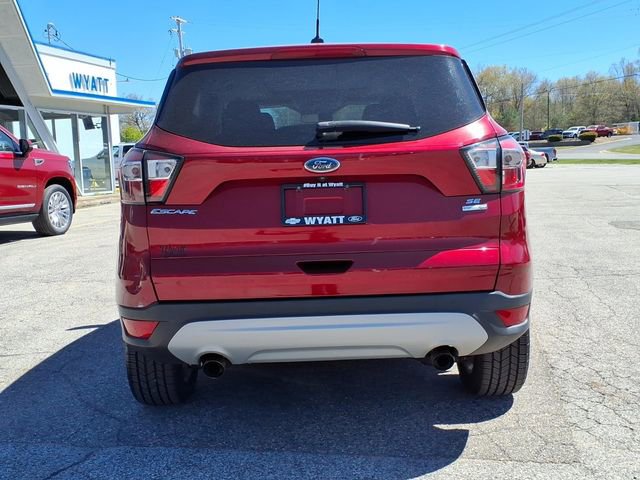 Used 2017 Ford Escape SE AWD/4WD image 14