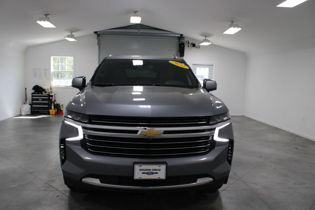 Used 2022 Chevrolet Tahoe LT w/ Luxury Package RWD image 3