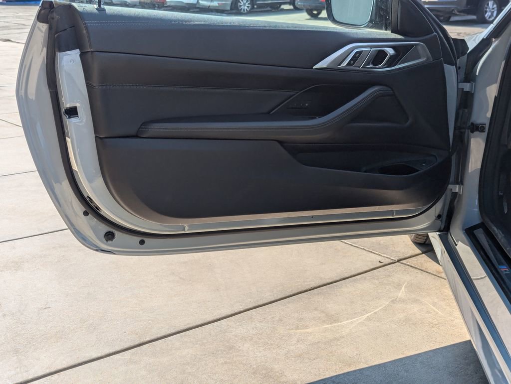 Used 2022 BMW M440i Convertible w/ Premium Package image 34