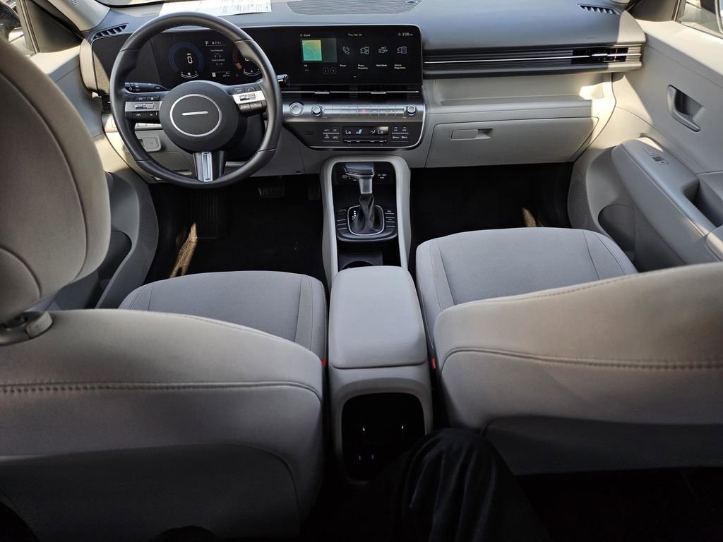 Used 2025 Hyundai Kona SEL image 30